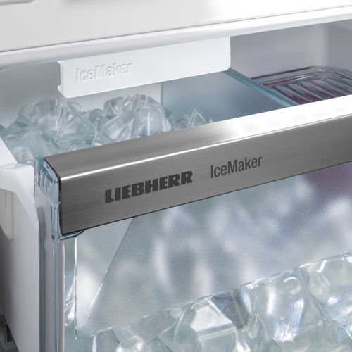 IceMaker s pevnou přípojkou vody